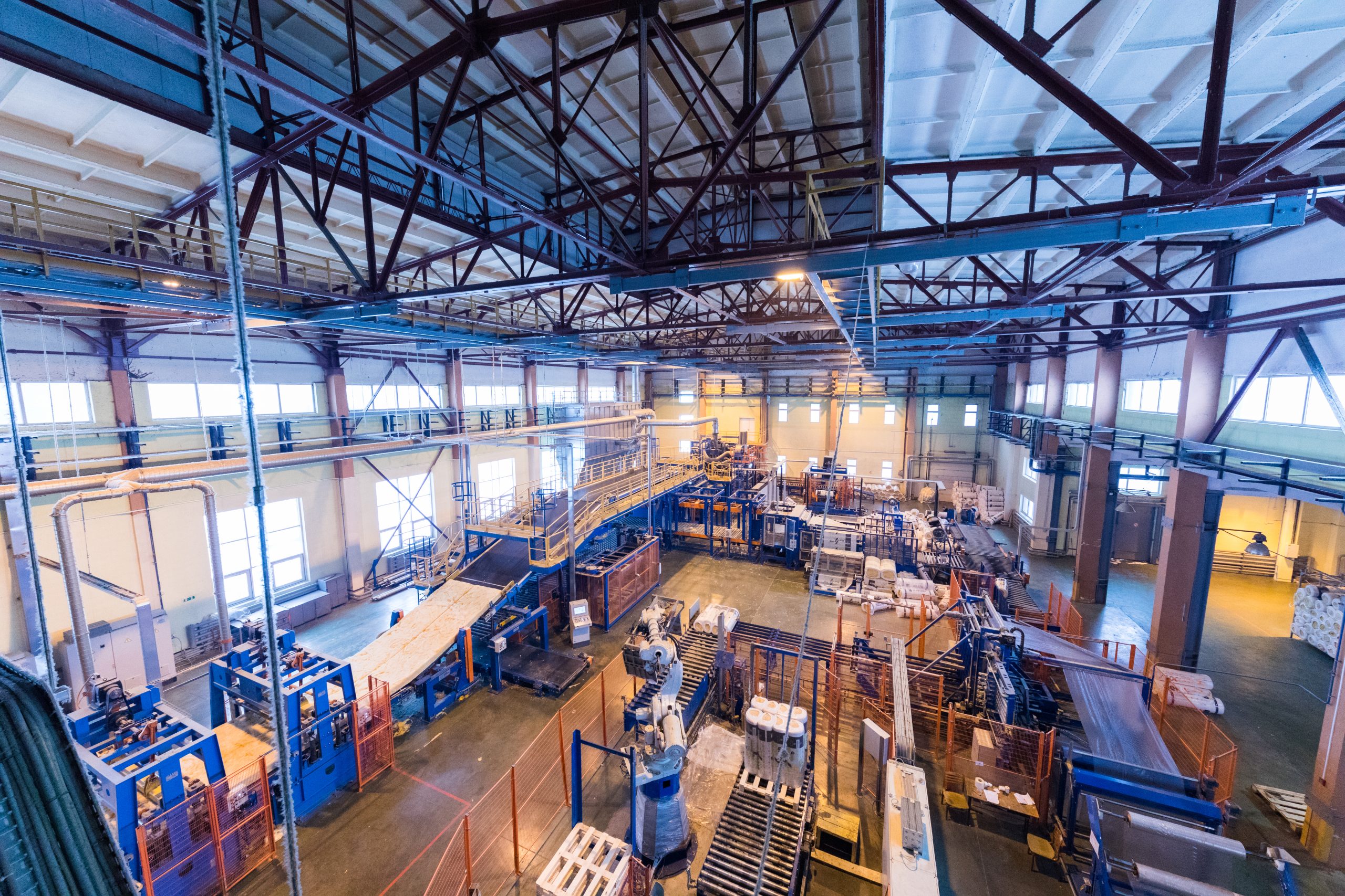 How Manufacturing Companies Can Generate Consistent B2B Leads Using Integrated Marketing